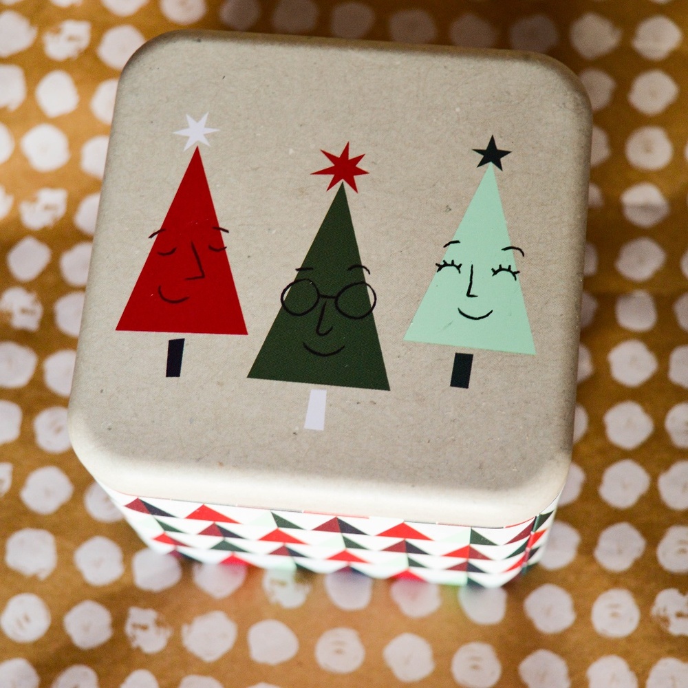 Smile Christmas Trees | Fossil